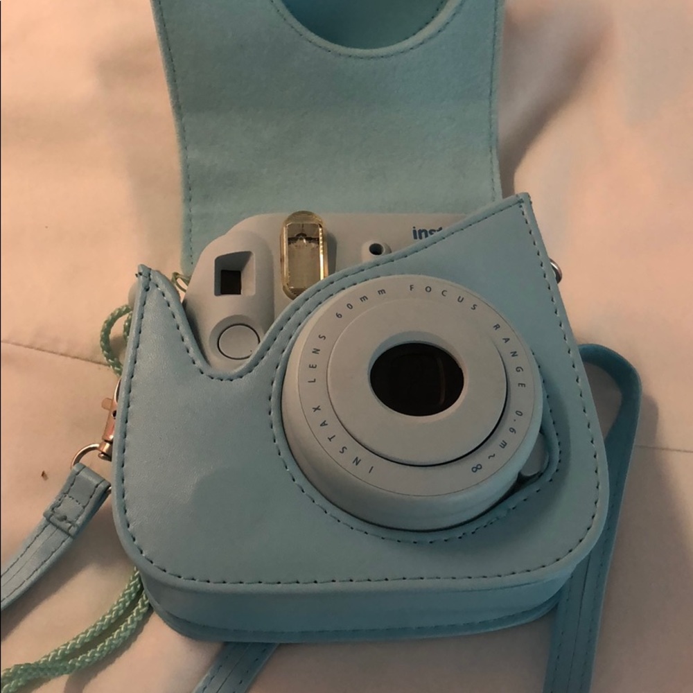 INSTAX polaroid camera Blue with purse